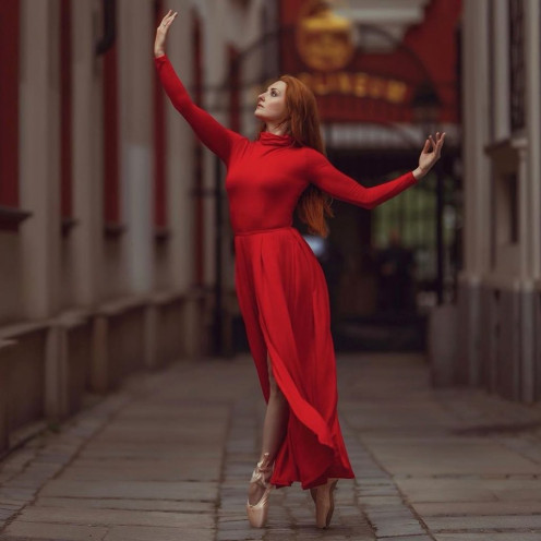 "#DanceDanceDance \nW naszej sukience STORM mo\u017cesz robi\u0107 absolutnie wszystko na co masz ochot\u0119 i zawsze b\u0119dzie Ci wygodnie! \ud83d\udc83\n\n#reddress #sukienkamaxi #czerwonasukienka #madgirls #madnezz #polskamarka #polishdesigner #odpowiedzialnamoda #modapolska #ecofashion #ecobrand"